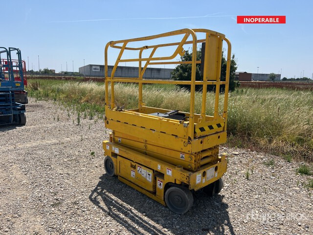 2009 Haulotte Optimum 8 (Inoperable) Scissor Lift - Nacelle ciseaux: photos 1 2009 Haulotte Optimum 8 (Inoperable) Scissor Lift - Nacelle ciseaux: photos 1