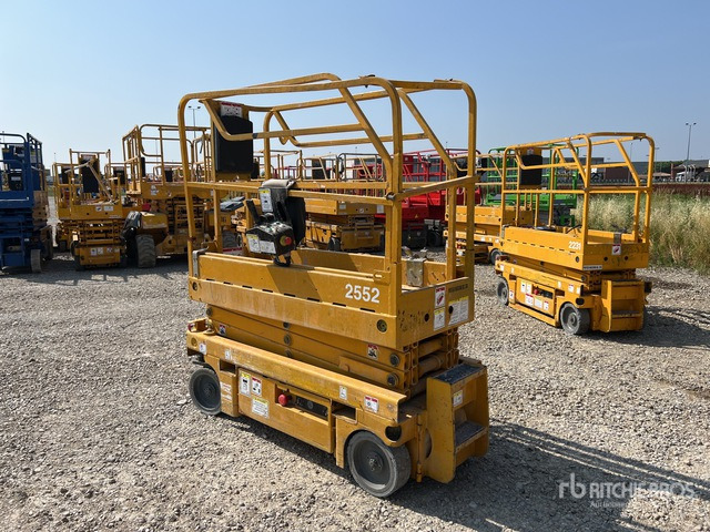 2009 Haulotte Optimum 8NT Electric (Inoperable) Scissor Lift - Nacelle ciseaux: photos 3 2009 Haulotte Optimum 8NT Electric (Inoperable) Scissor Lift - Nacelle ciseaux: photos 3