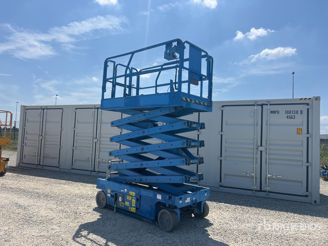 2010 Genie GS-3246 Electric Scissor Lift - Nacelle ciseaux: photos 1 2010 Genie GS-3246 Electric Scissor Lift - Nacelle ciseaux: photos 1