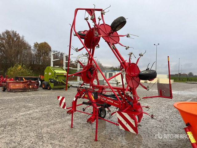 2011 Lotus Stabilo 770 Hay Tedder - Faneuse: photos 1 2011 Lotus Stabilo 770 Hay Tedder - Faneuse: photos 1