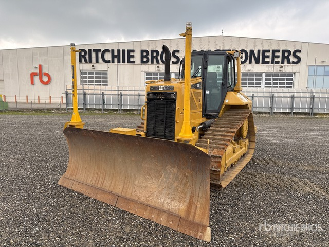 2012 Cat D6N XL Crawler Dozer - Bulldozer: photos 4 2012 Cat D6N XL Crawler Dozer - Bulldozer: photos 4