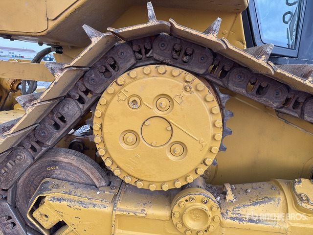 2012 Cat D6N XL Crawler Dozer - Bulldozer: photos 5 2012 Cat D6N XL Crawler Dozer - Bulldozer: photos 5