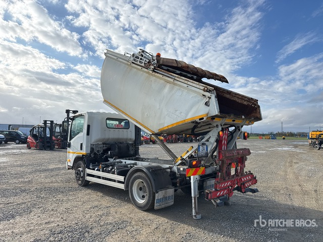 2017 Isuzu NPR 75 Rear Loader Waste Collection Truck - Benne à ordures ménagères: photos 3 2017 Isuzu NPR 75 Rear Loader Waste Collection Truck - Benne à ordures ménagères: photos 3
