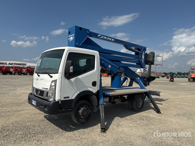2017 Nissan Cabstar Cabstar 35.12 2017 Socage DA 324 24 m on Bucket Truck - Camion avec nacelle: photos 2 2017 Nissan Cabstar Cabstar 35.12 2017 Socage DA 324 24 m on Bucket Truck - Camion avec nacelle: photos 2