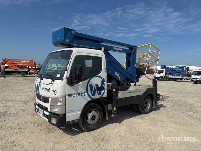2018 Mitsubishi Canter 2018 Palfinger P160A 14 m on Bucket Truck - Camion avec nacelle: photos 1 2018 Mitsubishi Canter 2018 Palfinger P160A 14 m on Bucket Truck - Camion avec nacelle: photos 1