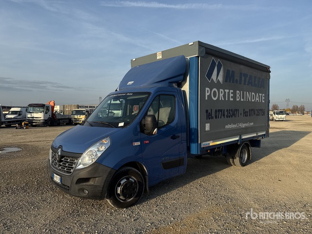 2018 Renault Master 165 - Camion à rideaux coulissants: photos 1 2018 Renault Master 165 - Camion à rideaux coulissants: photos 1
