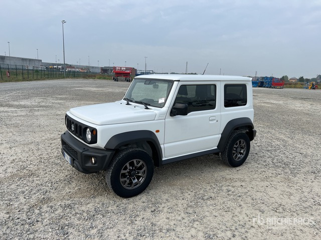 2019 Suzuki Jimny 1.5 Top 4wd allgrip 75KW/102CV SUV - SUV: photos 2 2019 Suzuki Jimny 1.5 Top 4wd allgrip 75KW/102CV SUV - SUV: photos 2