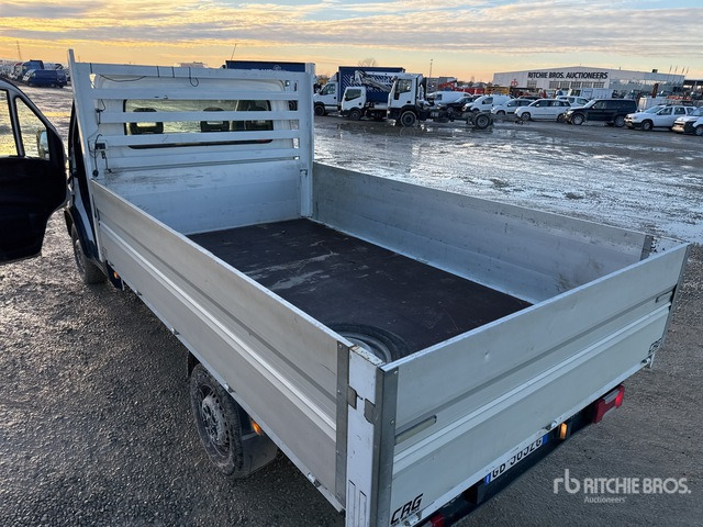 2020 Iveco Daily 35S14 4x2 Flatbed Truck - Camion plateau: photos 4 2020 Iveco Daily 35S14 4x2 Flatbed Truck - Camion plateau: photos 4