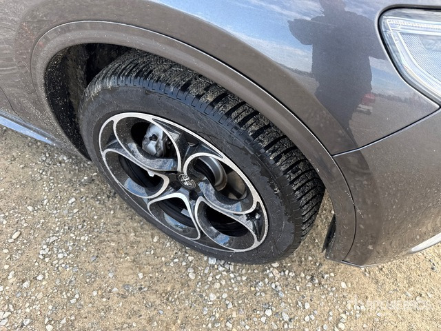 2022 Alfa Romeo Stelvio 2.2 TD Veloce Q4 154KW/210CV SUV - SUV: photos 4 2022 Alfa Romeo Stelvio 2.2 TD Veloce Q4 154KW/210CV SUV - SUV: photos 4