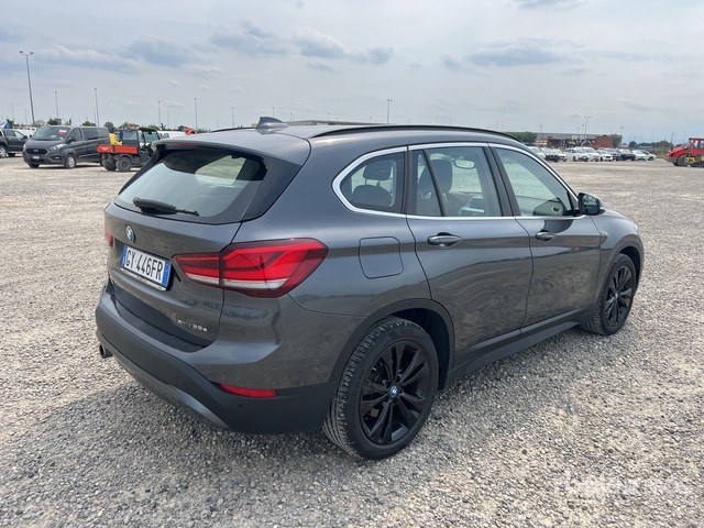 2022 BMW X1 Hybrid xDrive 25e Automobile - Voiture: photos 4 2022 BMW X1 Hybrid xDrive 25e Automobile - Voiture: photos 4