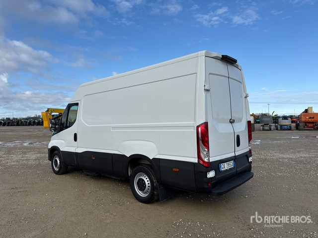 2022 Iveco Daily 35S14NV 3520L H2 BLUE P Van Truck - Camion fourgon: photos 2 2022 Iveco Daily 35S14NV 3520L H2 BLUE P Van Truck - Camion fourgon: photos 2