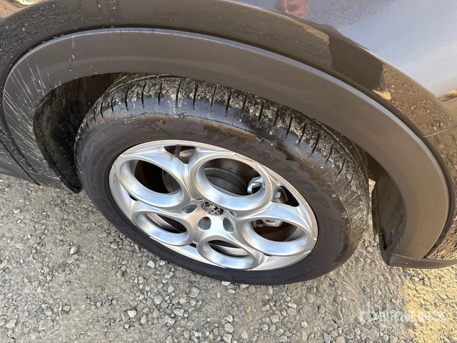 2023 Alfa Romeo Tonale 130CV HYBRID TCT7 SPRINT SUV - SUV: photos 4 2023 Alfa Romeo Tonale 130CV HYBRID TCT7 SPRINT SUV - SUV: photos 4