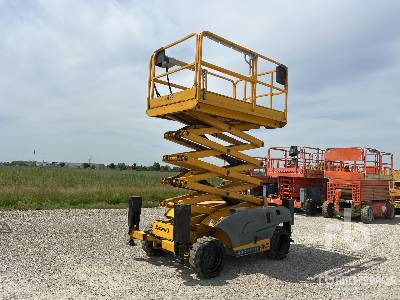 HAULOTTE COMPACT12 Diesel - Nacelle ciseaux: photos 2 HAULOTTE COMPACT12 Diesel - Nacelle ciseaux: photos 2