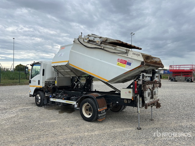 Isuzu P75 Autocarro per rifiuti - Benne à ordures ménagères: photos 3 Isuzu P75 Autocarro per rifiuti - Benne à ordures ménagères: photos 3