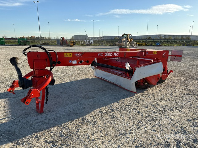 Kuhn FC250R Mower Conditioner - Faucheuse: photos 1 Kuhn FC250R Mower Conditioner - Faucheuse: photos 1