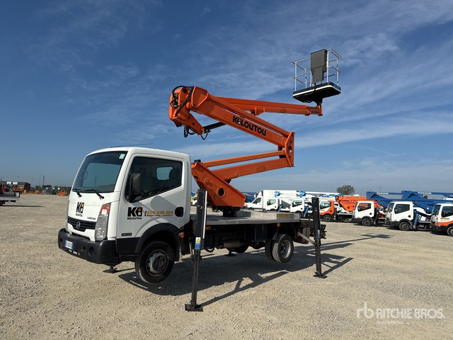 Nissan Cabstar 35.12 Piattaforma autocarrata - Camion avec nacelle: photos 2 Nissan Cabstar 35.12 Piattaforma autocarrata - Camion avec nacelle: photos 2