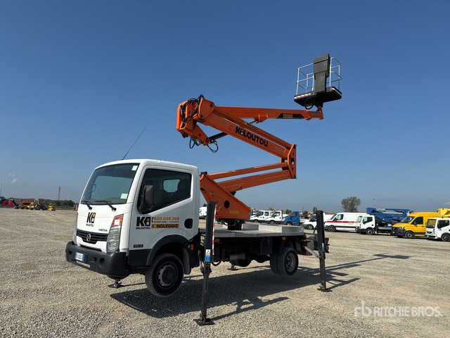 Nissan Cabstar Piattaforma autocarrata - Camion avec nacelle: photos 1 Nissan Cabstar Piattaforma autocarrata - Camion avec nacelle: photos 1