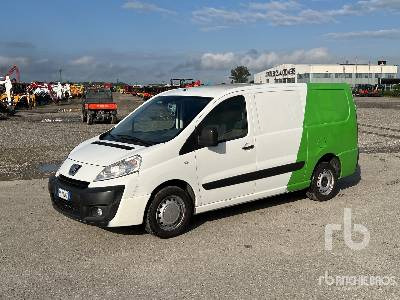 PEUGEOT EXPERT (Inoperable) - Camion fourgon: photos 2 PEUGEOT EXPERT (Inoperable) - Camion fourgon: photos 2