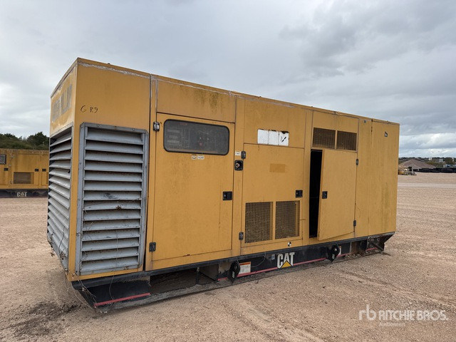 2004 Cat 800F 725 kVA Containerized Stand-By ... Generator Set - Groupe électrogène: photos 2 2004 Cat 800F 725 kVA Containerized Stand-By ... Generator Set - Groupe électrogène: photos 2
