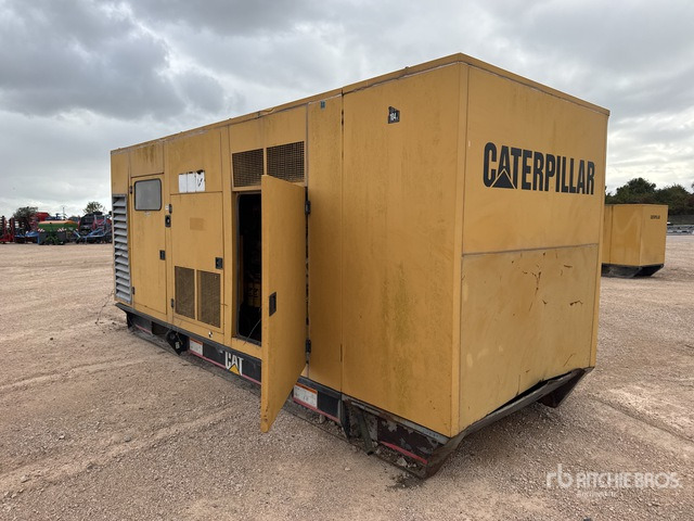 2004 Cat 800F 725 kVA Containerized Stand-By ... Generator Set - Groupe électrogène: photos 3 2004 Cat 800F 725 kVA Containerized Stand-By ... Generator Set - Groupe électrogène: photos 3