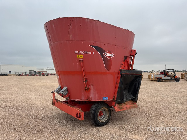 2008 Kuhn Euromix I 1270 Melangeuse Distributrice Livestock Feeder - Mélangeuse: photos 4 2008 Kuhn Euromix I 1270 Melangeuse Distributrice Livestock Feeder - Mélangeuse: photos 4
