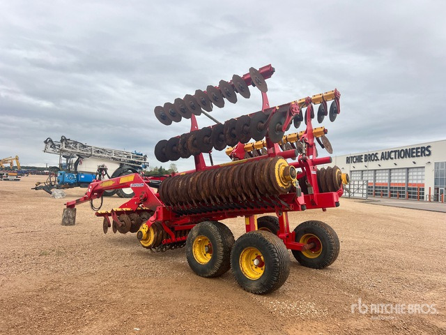 2009 Vaderstad Carrier 650 6.5 m Semi-Mount Dechaumeur A D ... Disc Harrow - Cover crop: photos 4 2009 Vaderstad Carrier 650 6.5 m Semi-Mount Dechaumeur A D ... Disc Harrow - Cover crop: photos 4
