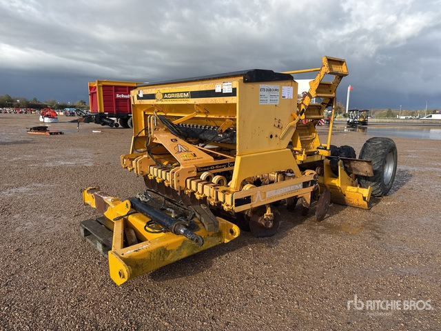 2011 Agrisem Gold 3 m Semi-Mount Dechaumeur A Dis ... Disc Harrow - Cover crop: photos 1 2011 Agrisem Gold 3 m Semi-Mount Dechaumeur A Dis ... Disc Harrow - Cover crop: photos 1