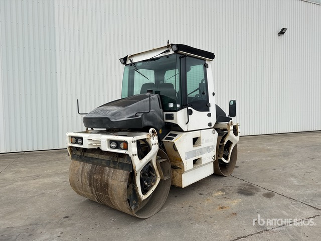 2011 Bomag BW154AP-AM Compacteur Vibrant Tandem Double Drum Roller - Rouleau compresseur: photos 2 2011 Bomag BW154AP-AM Compacteur Vibrant Tandem Double Drum Roller - Rouleau compresseur: photos 2