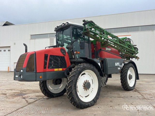 2011 Preciculture TR4240/A/MN/C3U/146 36 m 4x4 High Clearance Seguip ... Self-Propelled Sprayer - Pulvé automoteur: photos 2 2011 Preciculture TR4240/A/MN/C3U/146 36 m 4x4 High Clearance Seguip ... Self-Propelled Sprayer - Pulvé automoteur: photos 2