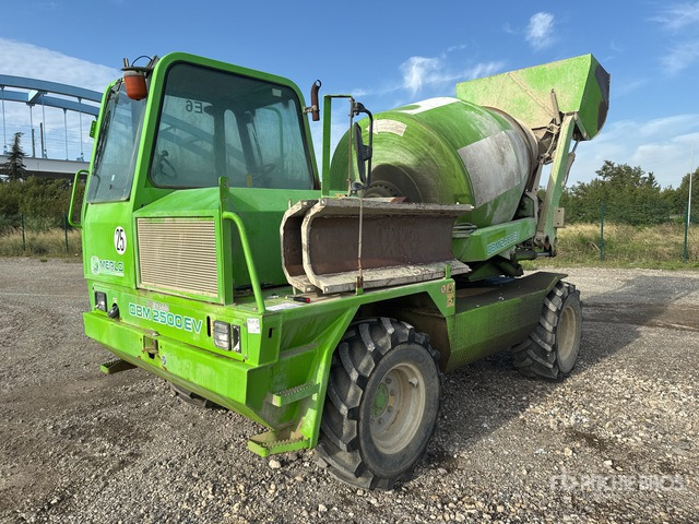 2014 Merlo DBM 2500 EV 4x4 Auto Betonniere 4x4 Mixer Truck - Camion malaxeur: photos 1 2014 Merlo DBM 2500 EV 4x4 Auto Betonniere 4x4 Mixer Truck - Camion malaxeur: photos 1