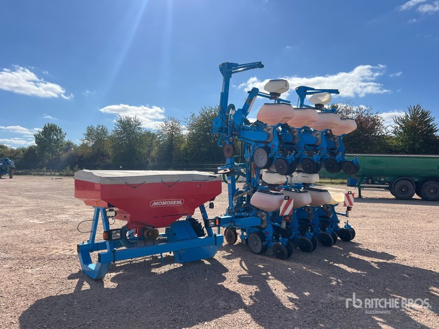 2014 Monosem NG+4 Semoir Monograine 8 Rangs 8 Row Planter - Semoir monograine: photos 4 2014 Monosem NG+4 Semoir Monograine 8 Rangs 8 Row Planter - Semoir monograine: photos 4