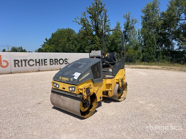 2015 Bomag BW120AD-5 Compacteur Vibrant Tandem Double Drum Roller - Rouleau compresseur: photos 2 2015 Bomag BW120AD-5 Compacteur Vibrant Tandem Double Drum Roller - Rouleau compresseur: photos 2