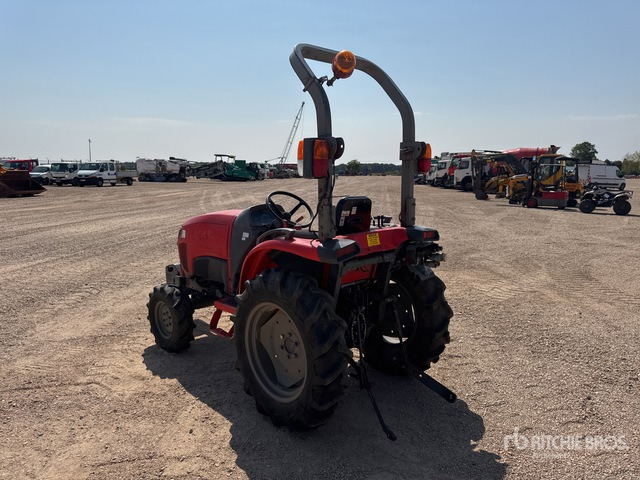 2015 Kubota STW34R 4WD Tracteur Utilitaire (Inoper ... Utility Tractor - Micro tracteur: photos 4 2015 Kubota STW34R 4WD Tracteur Utilitaire (Inoper ... Utility Tractor - Micro tracteur: photos 4
