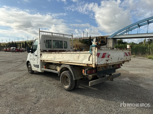 2015 Renault Master DCI 165 Camion Benne (Inoperable) Dump Truck: Light Duty - Utilitaire benne: photos 3 2015 Renault Master DCI 165 Camion Benne (Inoperable) Dump Truck: Light Duty - Utilitaire benne: photos 3