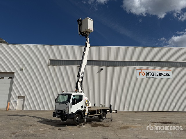 2017 Nissan Cabstar NT400 35.12 2016 Manotti CT16.I 14 m on 4x2 ... Bucket Truck - Camion avec nacelle: photos 3 2017 Nissan Cabstar NT400 35.12 2016 Manotti CT16.I 14 m on 4x2 ... Bucket Truck - Camion avec nacelle: photos 3