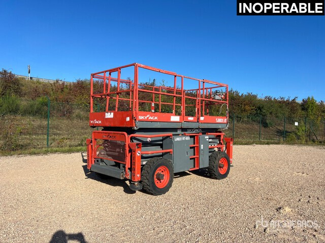 2017 Skyjack SJ8831 4x4 Nacelle Ciseaux 12 m (Inope ... Scissor Lift - Nacelle ciseaux: photos 2 2017 Skyjack SJ8831 4x4 Nacelle Ciseaux 12 m (Inope ... Scissor Lift - Nacelle ciseaux: photos 2