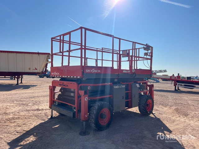 2019 Skyjack SJ8831 RT 4x4 Nacelle Ciseaux Scissor Lift - Nacelle ciseaux: photos 4 2019 Skyjack SJ8831 RT 4x4 Nacelle Ciseaux Scissor Lift - Nacelle ciseaux: photos 4