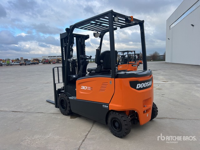 2023 Doosan B30X-7 PLUS 3000 kg (Unused) Electric Forklift - Chariot élévateur électrique: photos 3 2023 Doosan B30X-7 PLUS 3000 kg (Unused) Electric Forklift - Chariot élévateur électrique: photos 3