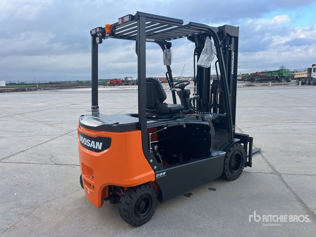 2023 Doosan B35X-7 PLUS 3500 kg (Unused) Electric Forklift - Chariot élévateur électrique: photos 4 2023 Doosan B35X-7 PLUS 3500 kg (Unused) Electric Forklift - Chariot élévateur électrique: photos 4