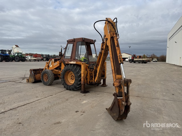 Case 580G Backhoe Loader - Tractopelle: photos 2 Case 580G Backhoe Loader - Tractopelle: photos 2