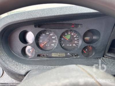 IVECO 35C12 Camion Benne - Camion benne: photos 2 IVECO 35C12 Camion Benne - Camion benne: photos 2