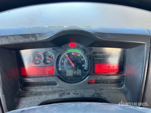 Renault Midlum 220 Dxi S/A Dump Truck - Camion benne: photos 1 Renault Midlum 220 Dxi S/A Dump Truck - Camion benne: photos 1