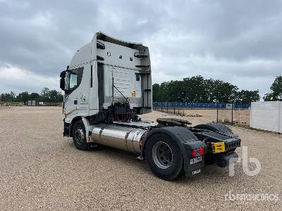IVECO STRALIS 460 NP 4x2 Tracteur Routier Avec Couchette - Tracteur routier: photos 2 IVECO STRALIS 460 NP 4x2 Tracteur Routier Avec Couchette - Tracteur routier: photos 2