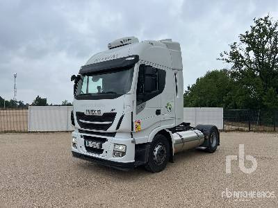 IVECO STRALIS 460 NP 4x2 Tracteur Routier Avec Couchette - Tracteur routier: photos 1 IVECO STRALIS 460 NP 4x2 Tracteur Routier Avec Couchette - Tracteur routier: photos 1