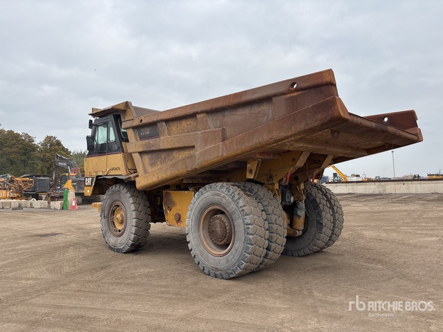 2003 Cat 771D (Inoperable) Haul Truck - Tombereau rigide: photos 4 2003 Cat 771D (Inoperable) Haul Truck - Tombereau rigide: photos 4