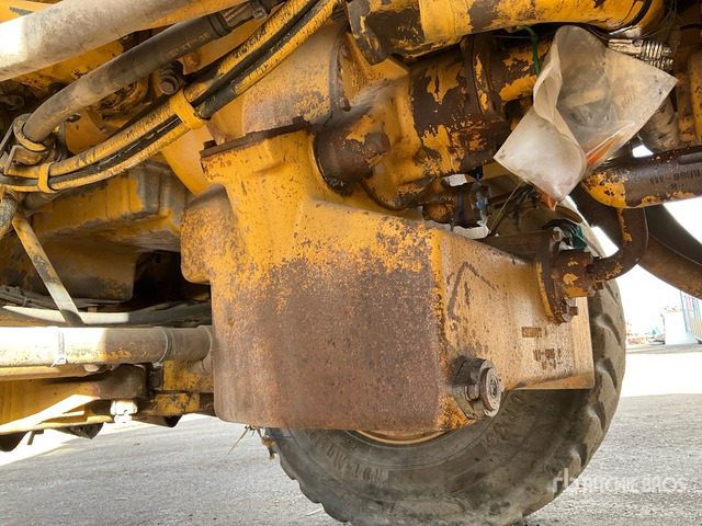 2003 Cat 771D (Inoperable) Haul Truck - Tombereau rigide: photos 5 2003 Cat 771D (Inoperable) Haul Truck - Tombereau rigide: photos 5