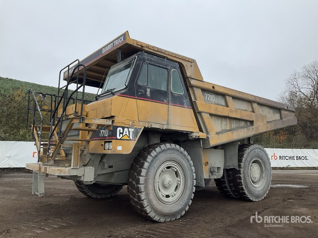2005 Cat 771D Haul Truck - Tombereau rigide: photos 2 2005 Cat 771D Haul Truck - Tombereau rigide: photos 2