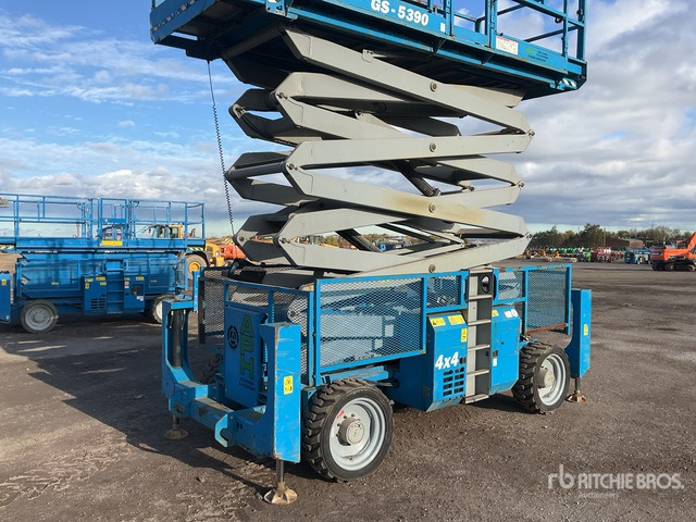 2007 Genie GS-5390 4x4 Diesel Scissor Lift - Nacelle ciseaux: photos 5 2007 Genie GS-5390 4x4 Diesel Scissor Lift - Nacelle ciseaux: photos 5