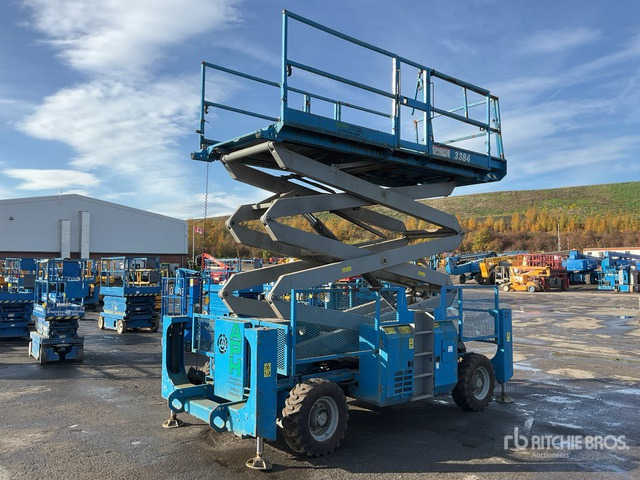 2007 Genie GS3384 4x4 Diesel Scissor Lift - Nacelle ciseaux: photos 1 2007 Genie GS3384 4x4 Diesel Scissor Lift - Nacelle ciseaux: photos 1