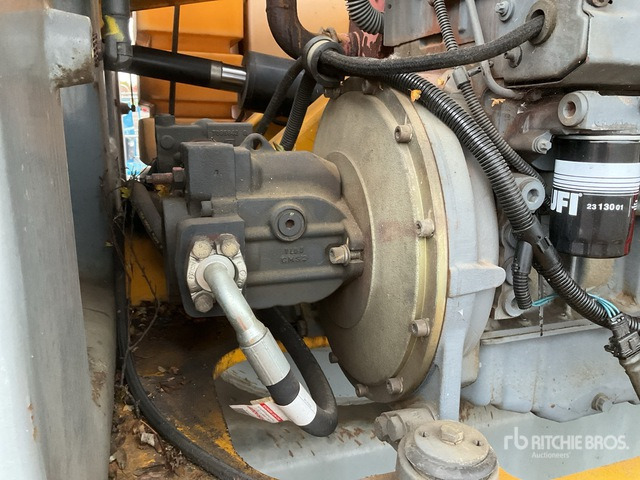 2008 Haulotte UHA20 4WD Diesel Articulating Boom Lift - Nacelle articulée: photos 1 2008 Haulotte UHA20 4WD Diesel Articulating Boom Lift - Nacelle articulée: photos 1